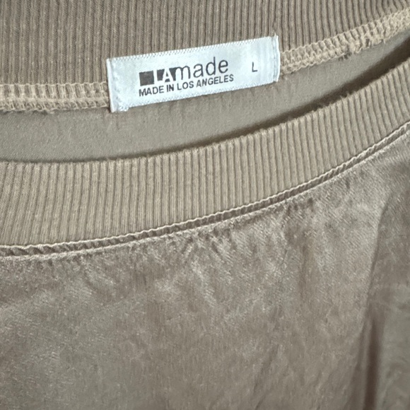 LA Made City Satin Long Sleeve top - Picture 8 of 9